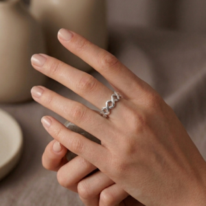 Silver Criss-Cross Ring – Interlocking Geometric Band