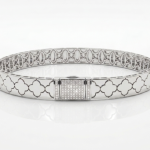 Silver High-Polish Clover Pattern Link Bracelet with Pavé Clasp