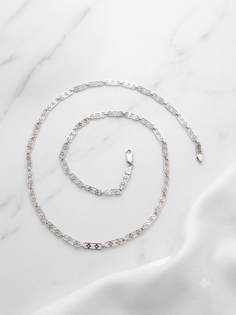 Silver Openwork Oval Link Chain Necklace