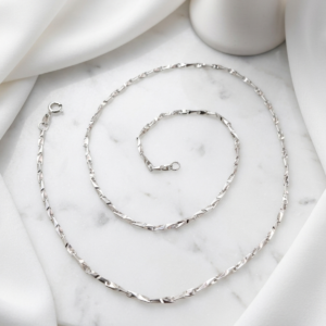 Silver Twisted Bar Link Chain Necklace