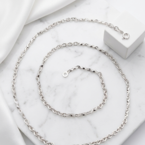 Silver Geometric Twisted Station Chain