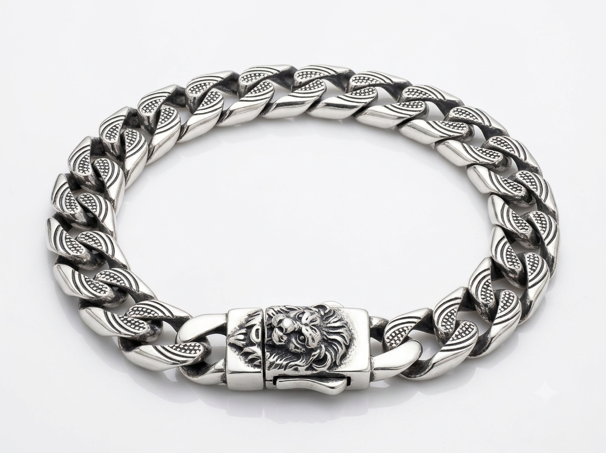 Silver Fluted Sculpted Lion Head Bracelet